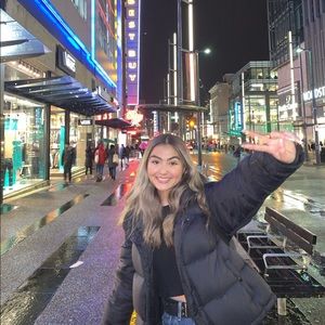 Meet your Posher, Hannah